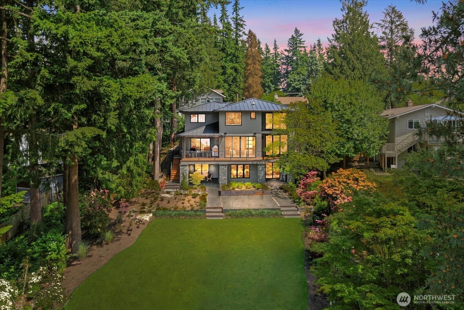 Property Photo: 6907 160th Street SW WA 98026
