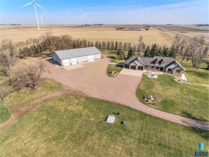 Property Photo: 969 60th Ave MN 56116