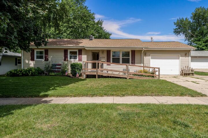 1906 Kensington Street  Janesville WI 53545 photo