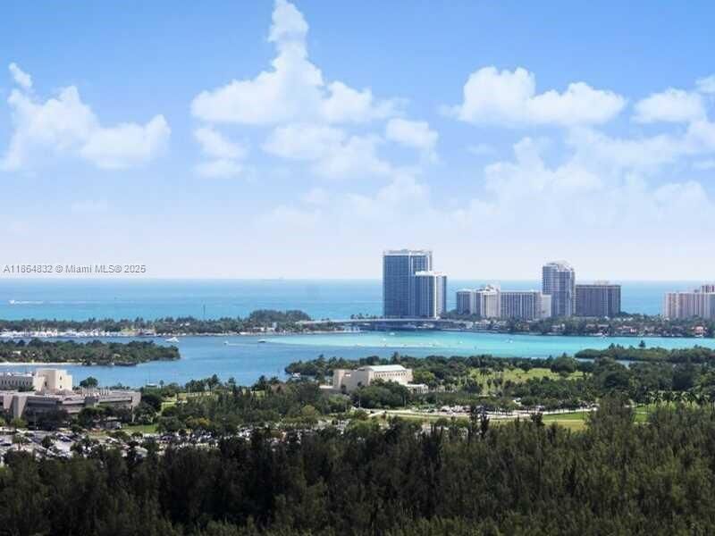 Property Photo: 14951 Royal Oaks Ln 1909 FL 33181