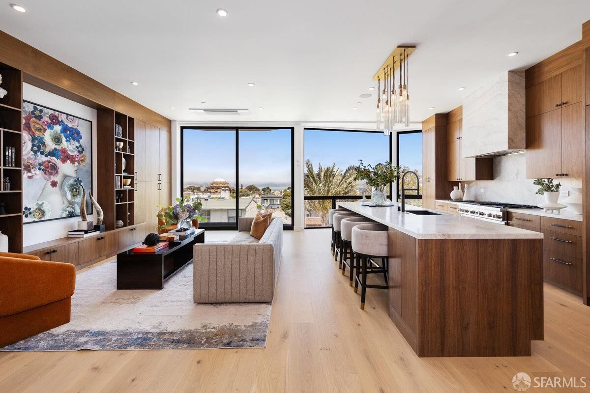 Property Photo: 2762 Filbert Street CA 94123
