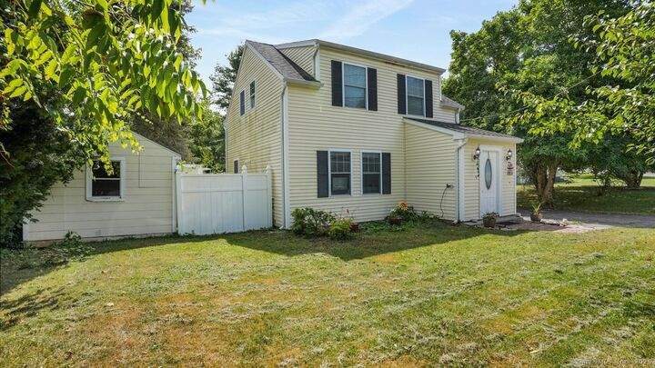 Property Photo: 1371 Old North Colony Road CT 06450