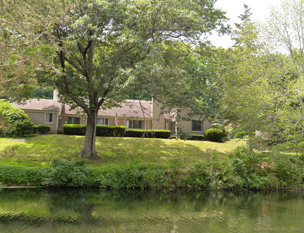 Property Photo: 16 Heritage Village A CT 06488