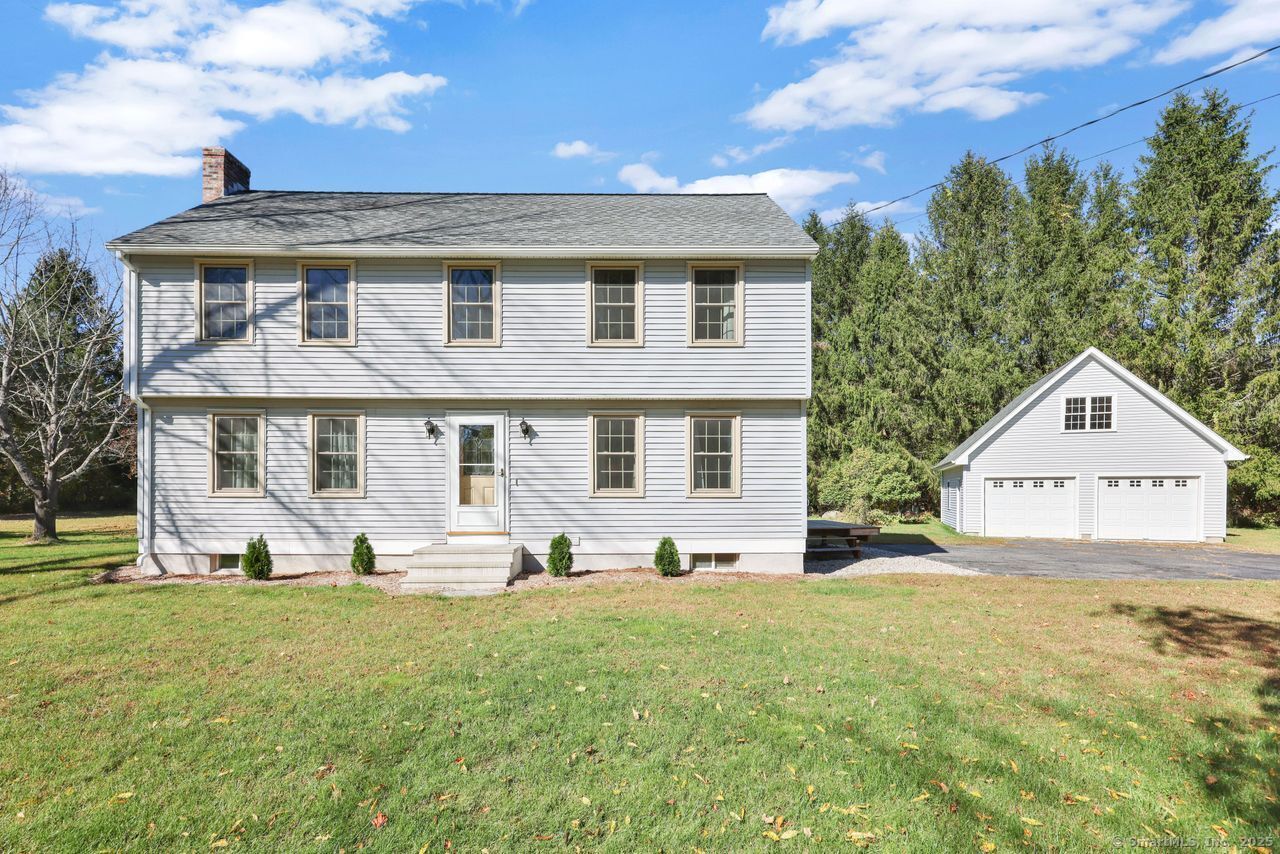 Property Photo:  124 Spring Hill Road  CT 06268