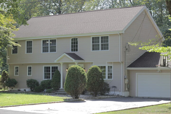 83 Johnson Street  Trumbull CT 06611 photo