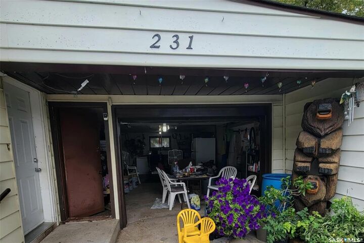 Property Photo:  231 Third Street NE  SK S0A 3B0 