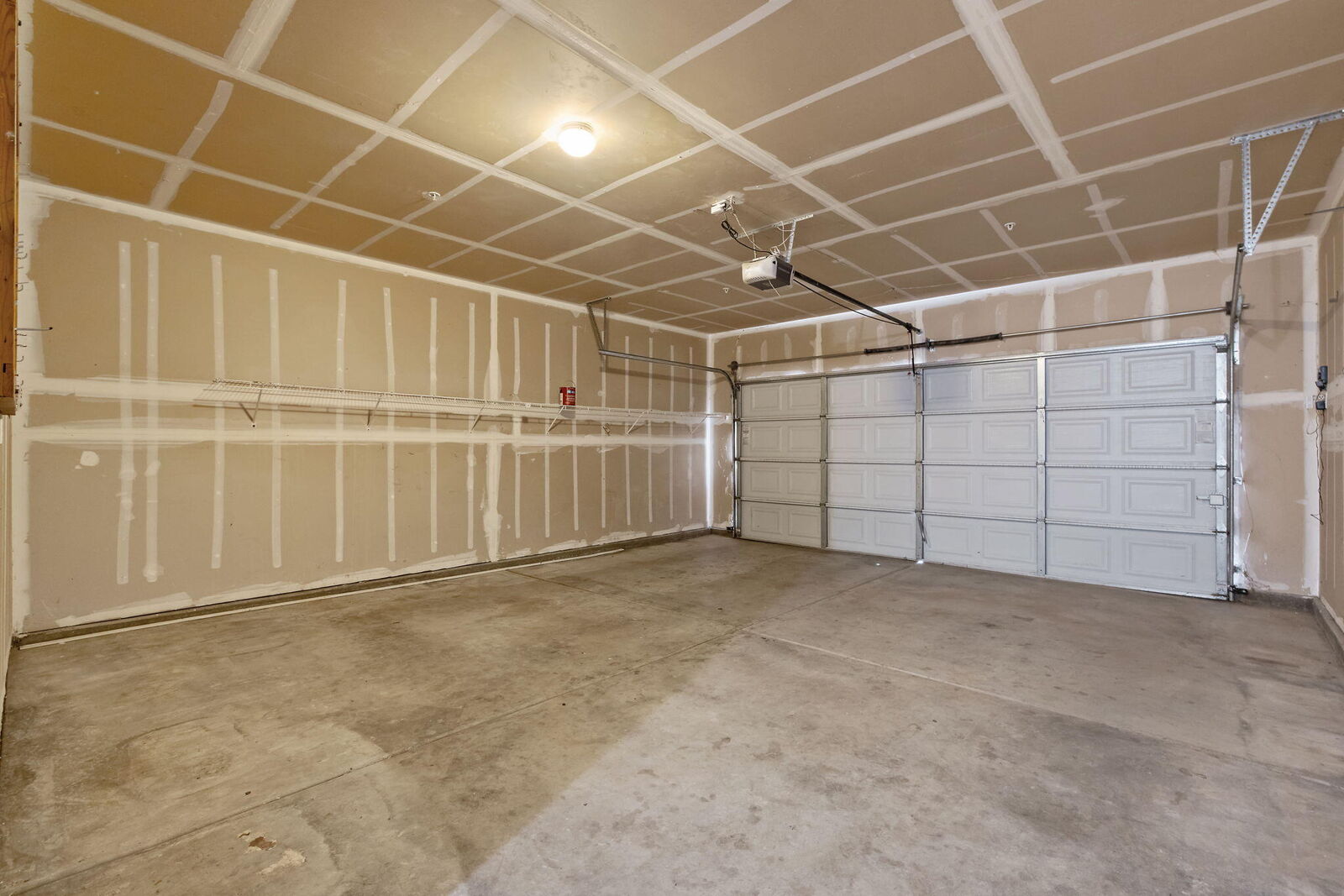 Property Photo: 30925 Eagle Street CA 93291
