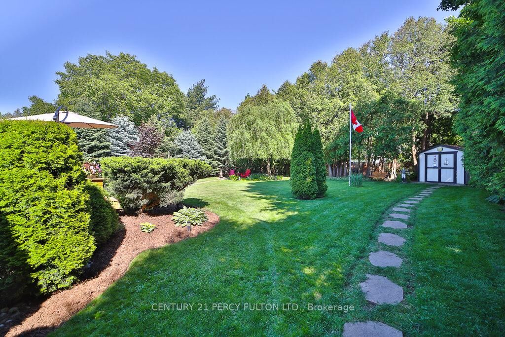 Property Photo: 1520 Rebecca Street ON L6L 1Z7