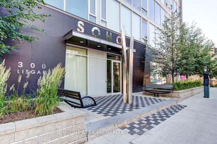Property Photo: 300 Lisgar Street 504 ON K2P 0E2