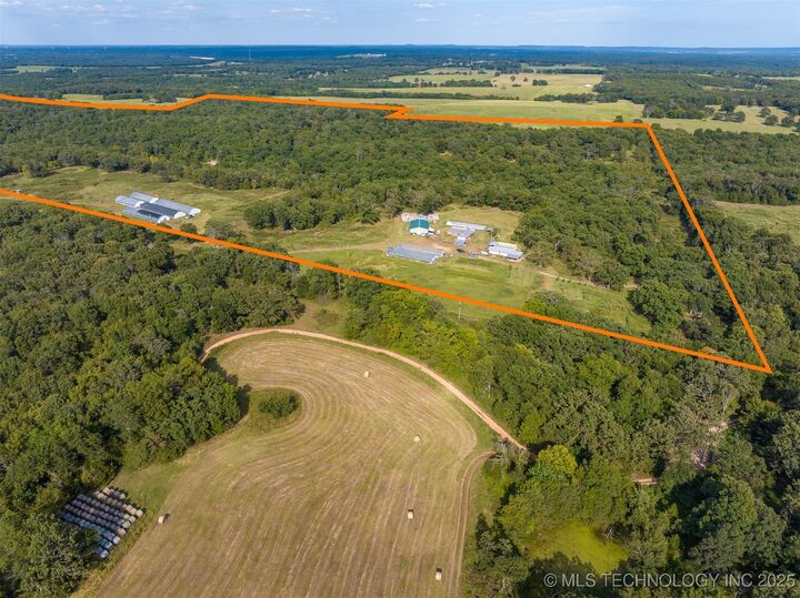 Property Photo:  64677 S 4710 Road  OK 74964 