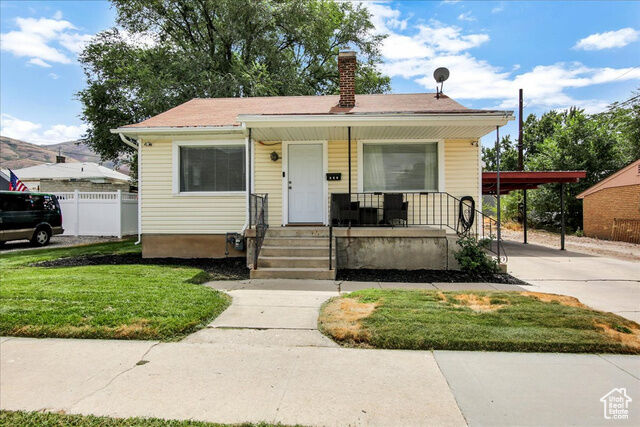 Property Photo:  326 E 100 N  UT 84302 