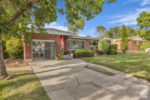 Property Photo: 1579 E Winder Lane S UT 84124