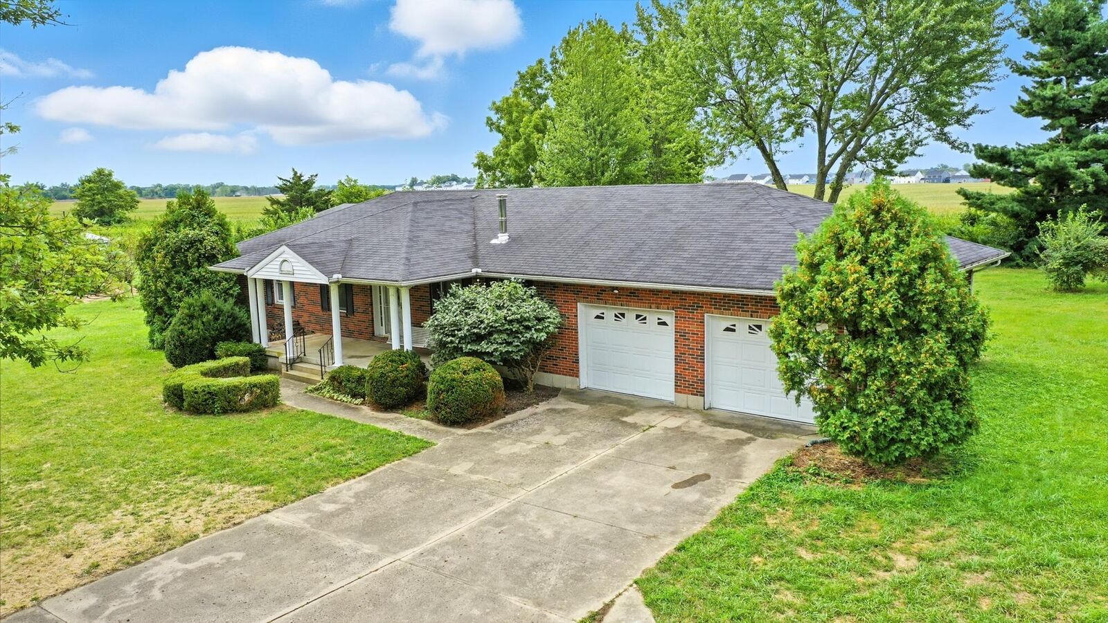 Property Photo: 5420 US 40 OH 45371
