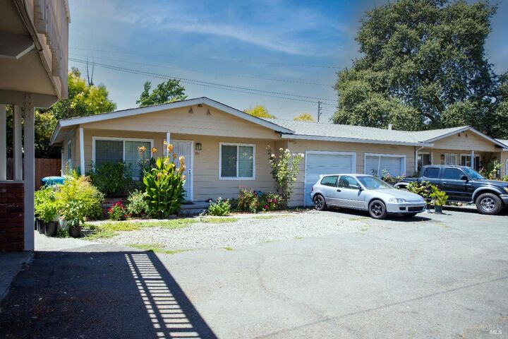 Property Photo:  528 544 Steele Lane  CA 95403 