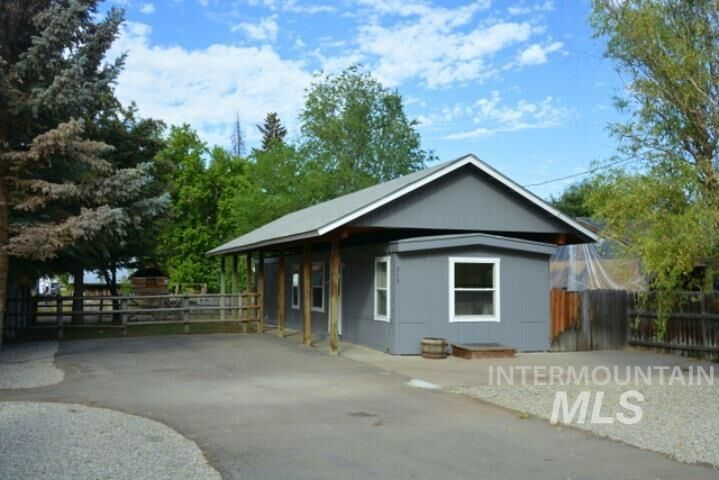 313 N 7th Street  Bellevue ID 83313 photo