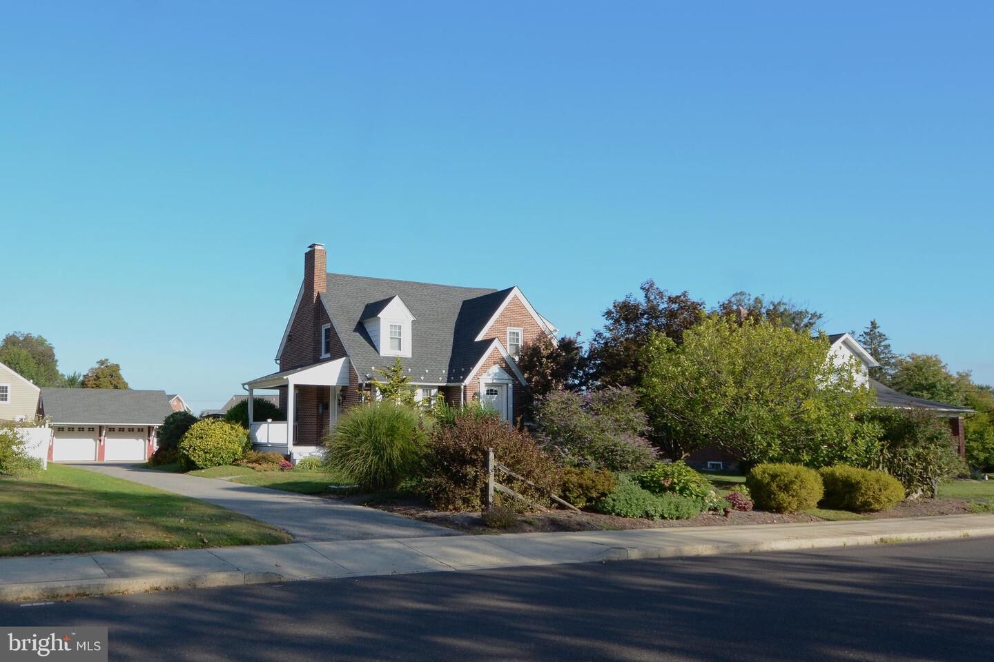 Property Photo:  61 W Reliance Road  PA 18964 