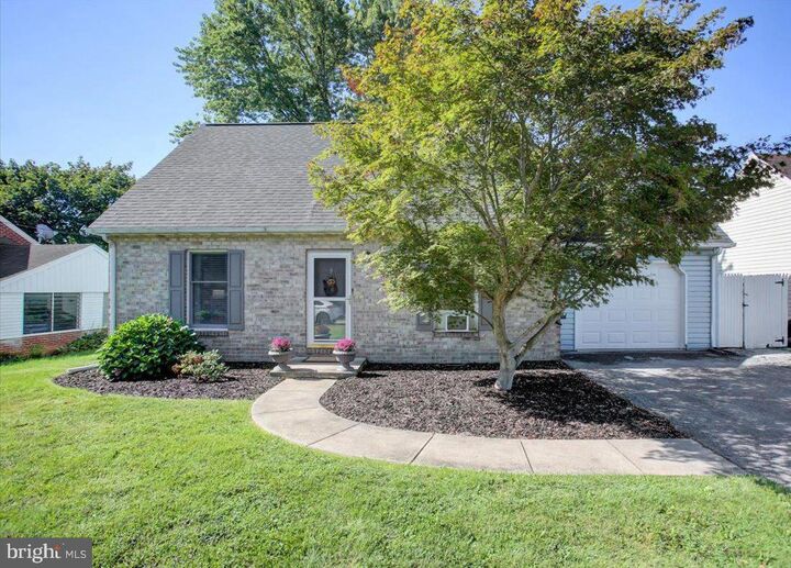 170 Guilford Drive Drive  Chambersburg PA 17202 photo