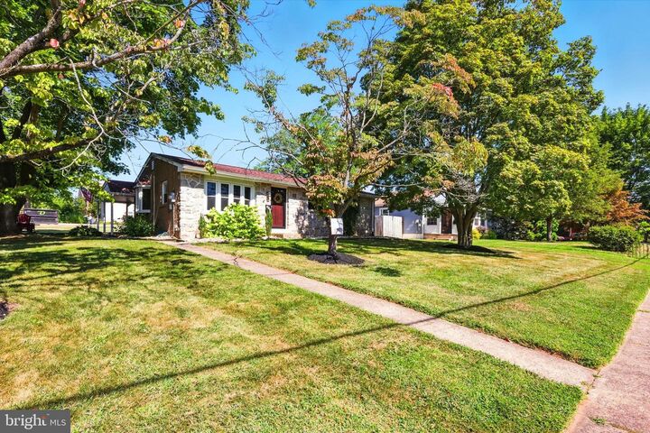Property Photo: 323 Pikeland Ave PA 19475