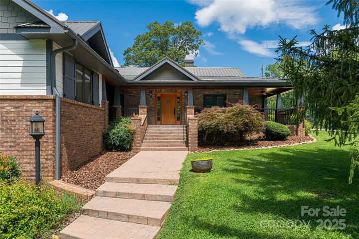 171 Pete Luther Road  Candler NC 28715 photo