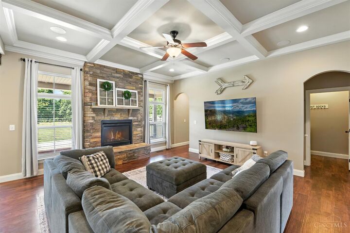 Property Photo: 1486 Pine Bluffs Way OH 45150