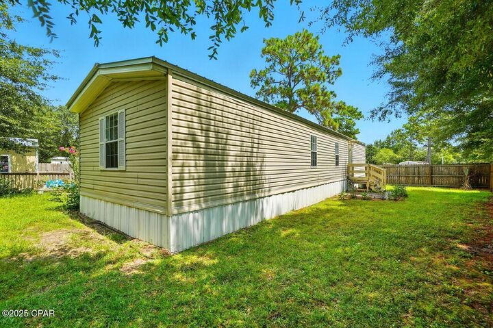 Property Photo:  136 Wren Drive  FL 32433 