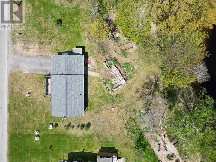 Property Photo: 21 Eley Rd ON P0R 1H0