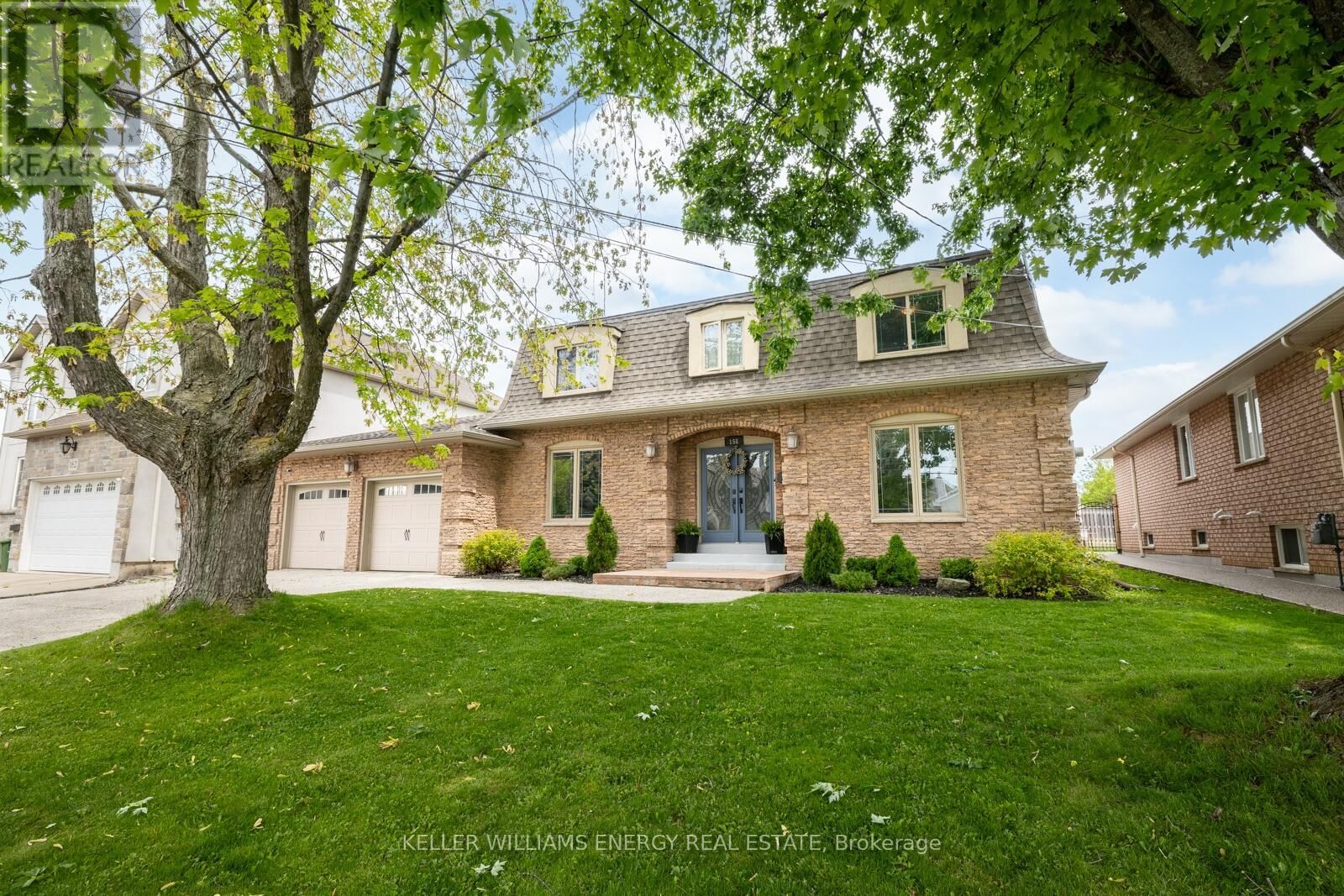 Property Photo:  158 Chester Avenue  ON L9C 2X1 