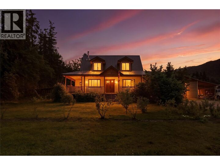 Property Photo: 4150 20 Avenue Southeast BC V1E 1X9