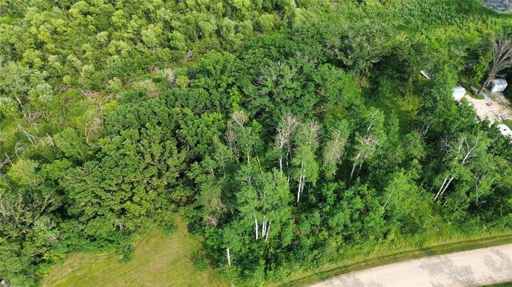 Property Photo:  520 Oako Beach Drive  MB R0L 1K0 