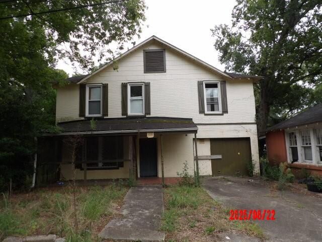 Property Photo:  1405 15th Street  AL 36867 