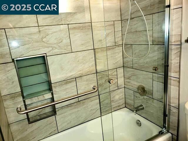 Property Photo: 2742 Oak Rd 200 CA 94597
