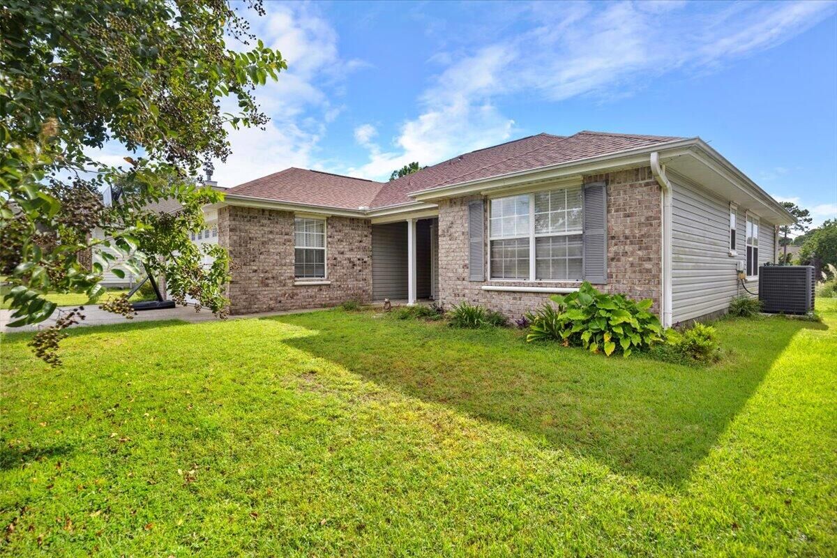 Property Photo:  2013 Shadow Lake Drive  FL 32563 