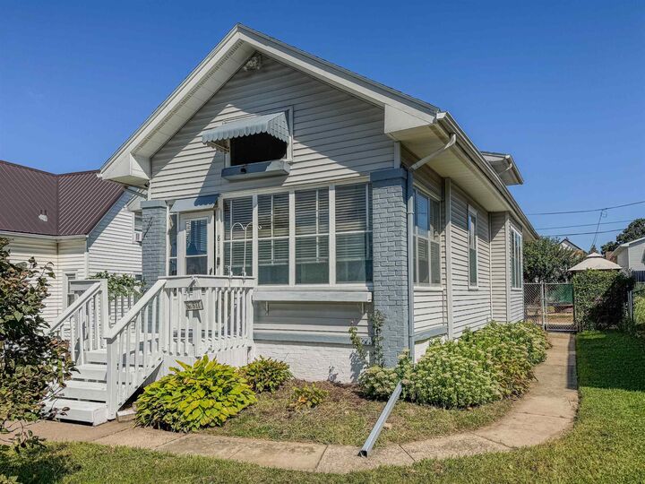 811 Lawther Street  Dubuque IA 52001 photo