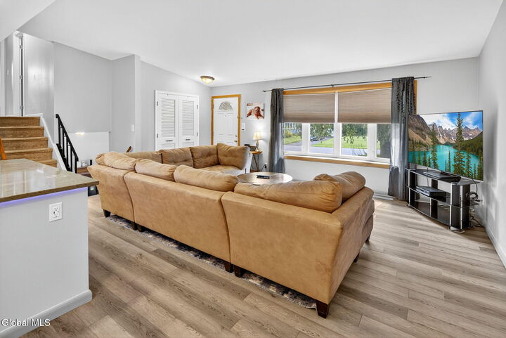 Property Photo:  118 Orlando Avenue  NY 12203 