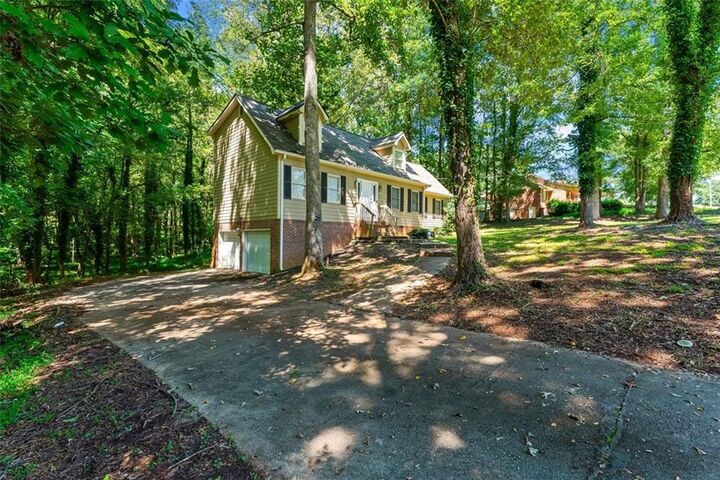 Property Photo: 5515 Deer Run Drive SW GA 30094