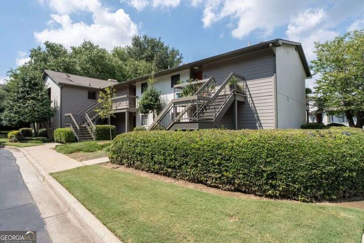 Property Photo: 11 Finch Trail NE GA 30308
