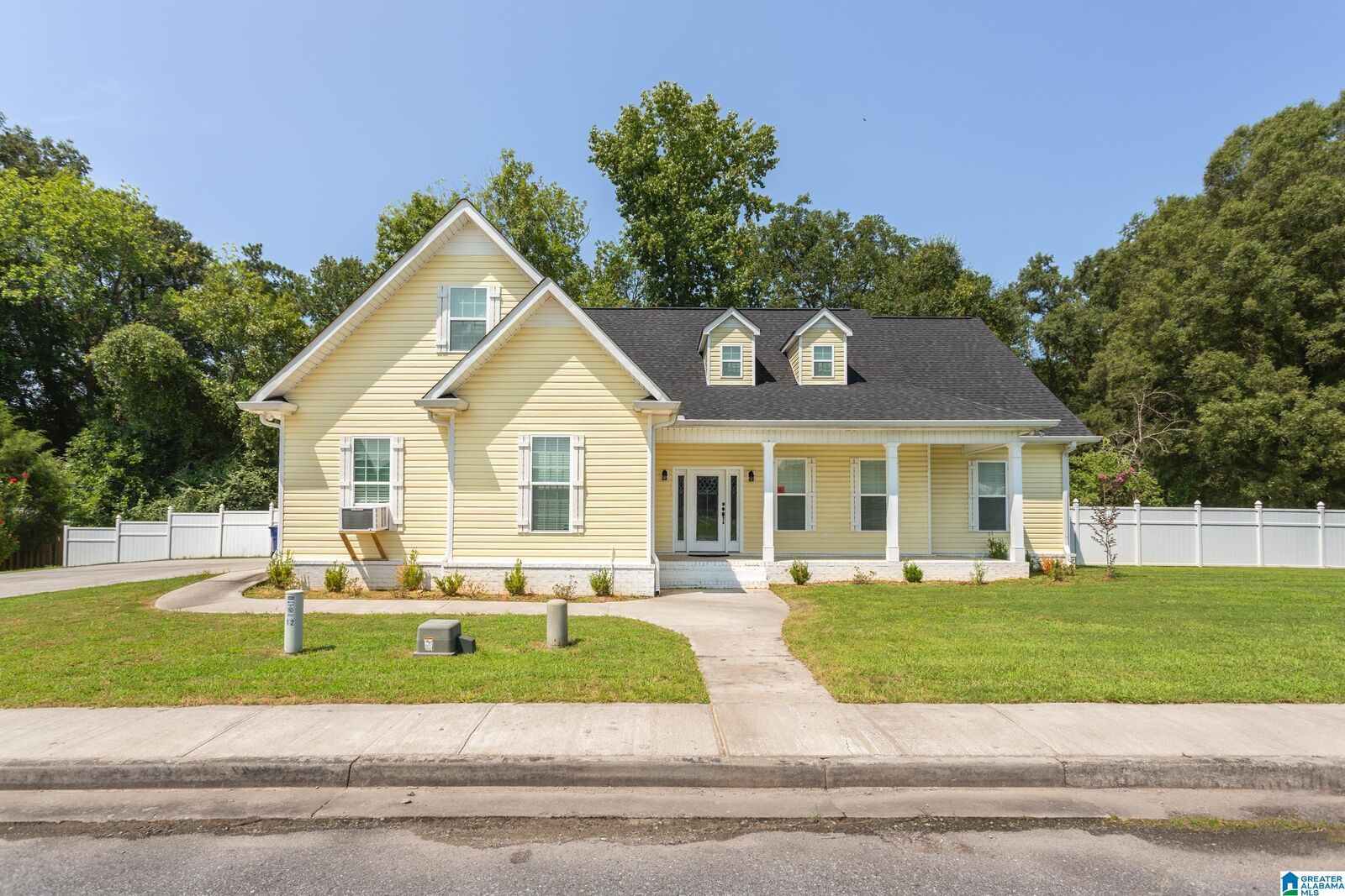 Property Photo:  18 Martin Bailey Lane  AL 36203 
