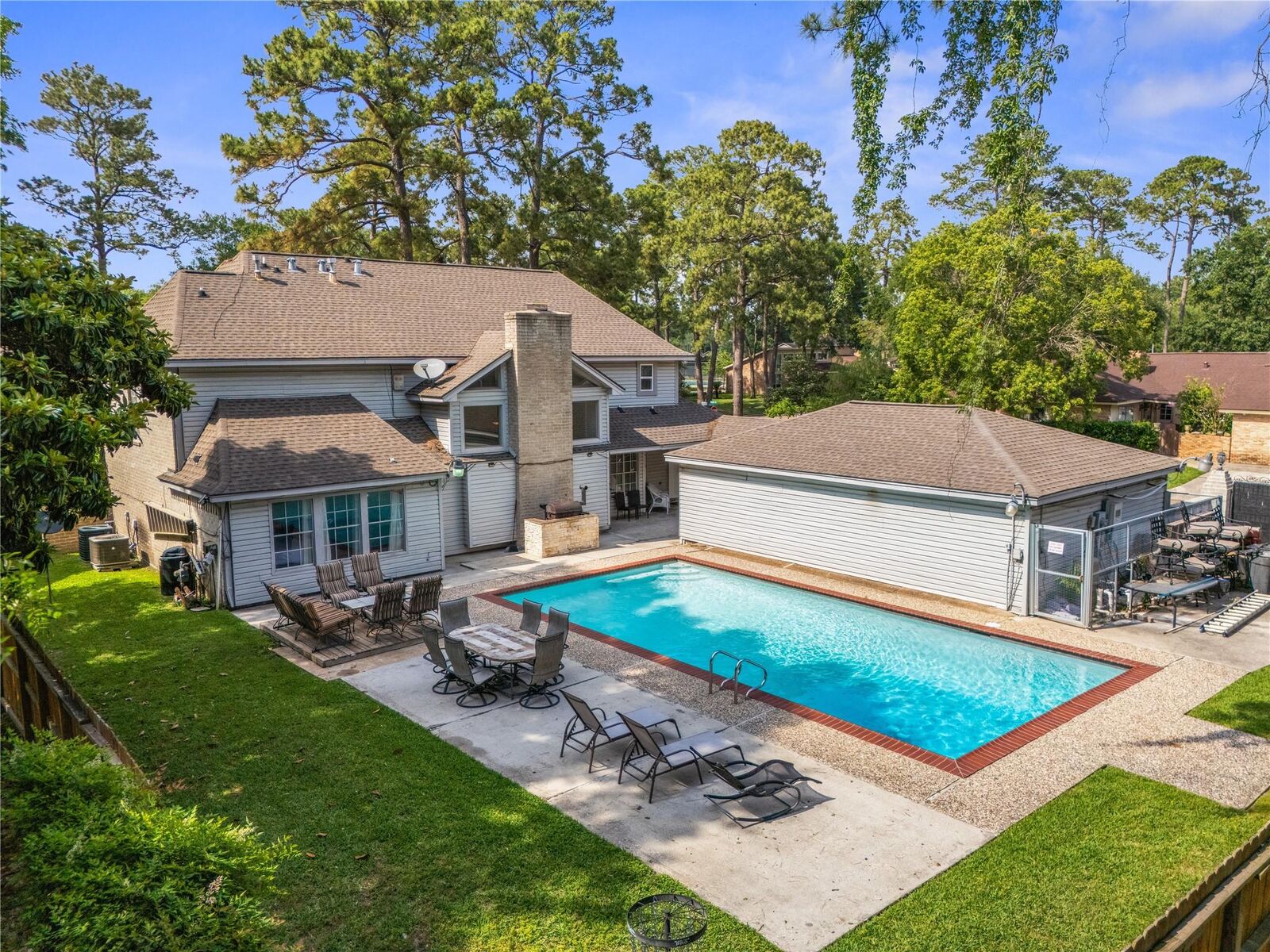 Property Photo: 4803 Fountainhead Drive TX 77066
