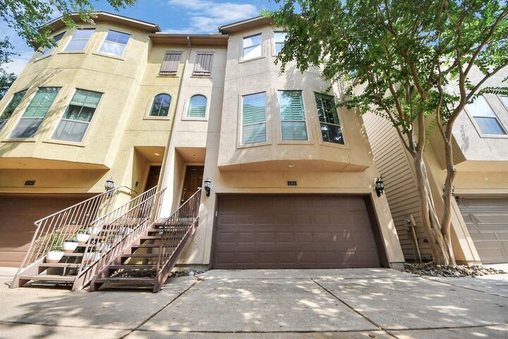 Property Photo:  584 Bomar Street  TX 77006 