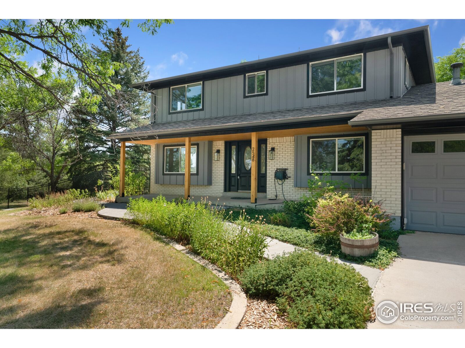 Property Photo: 2548 Horseshoe Cir CO 80504