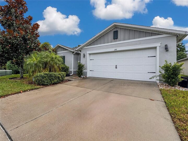 Property Photo: 1141 Augustus Drive FL 33896