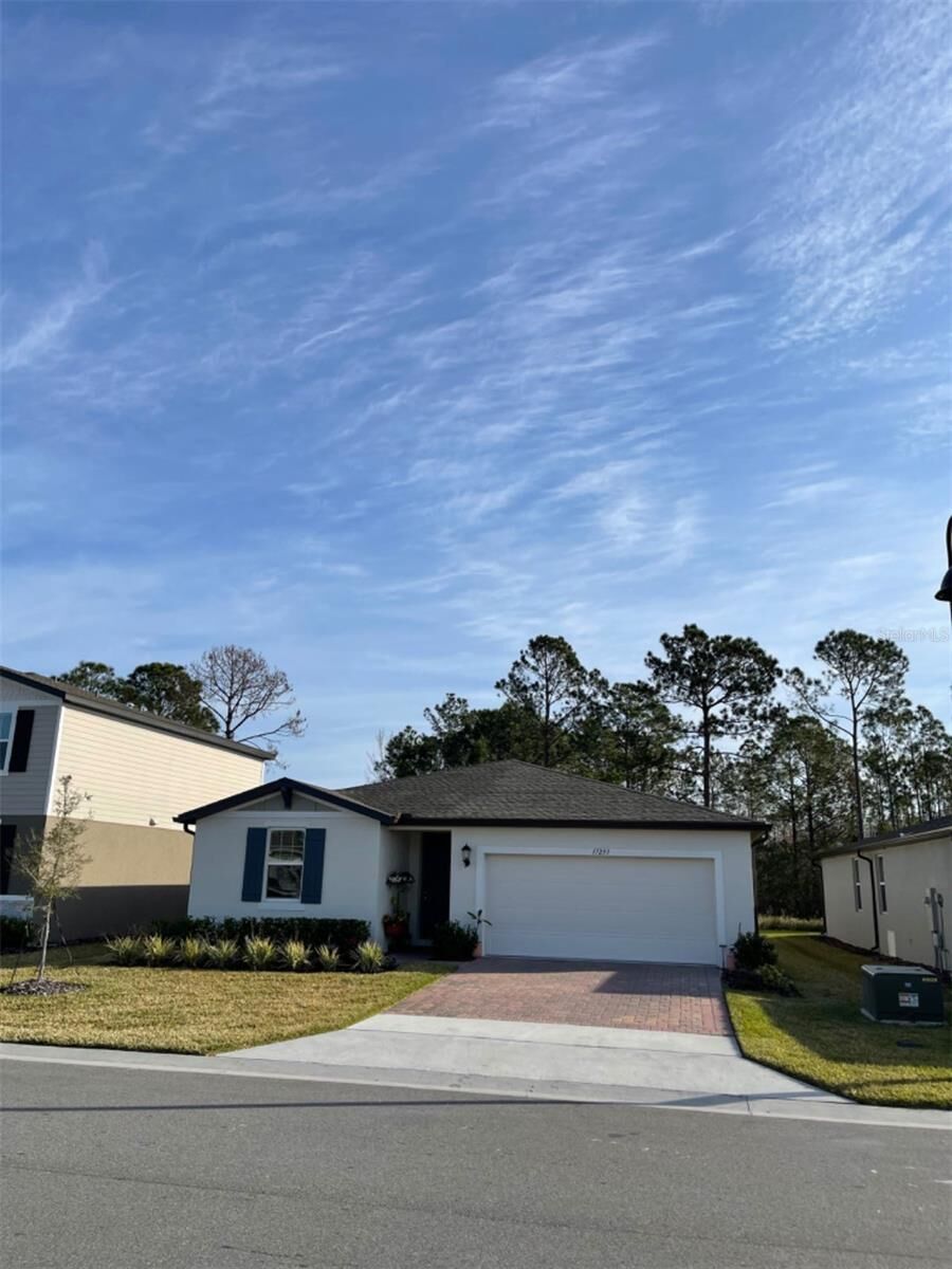 Property Photo: 17253 Cagan Crossings Boulevard FL 34714