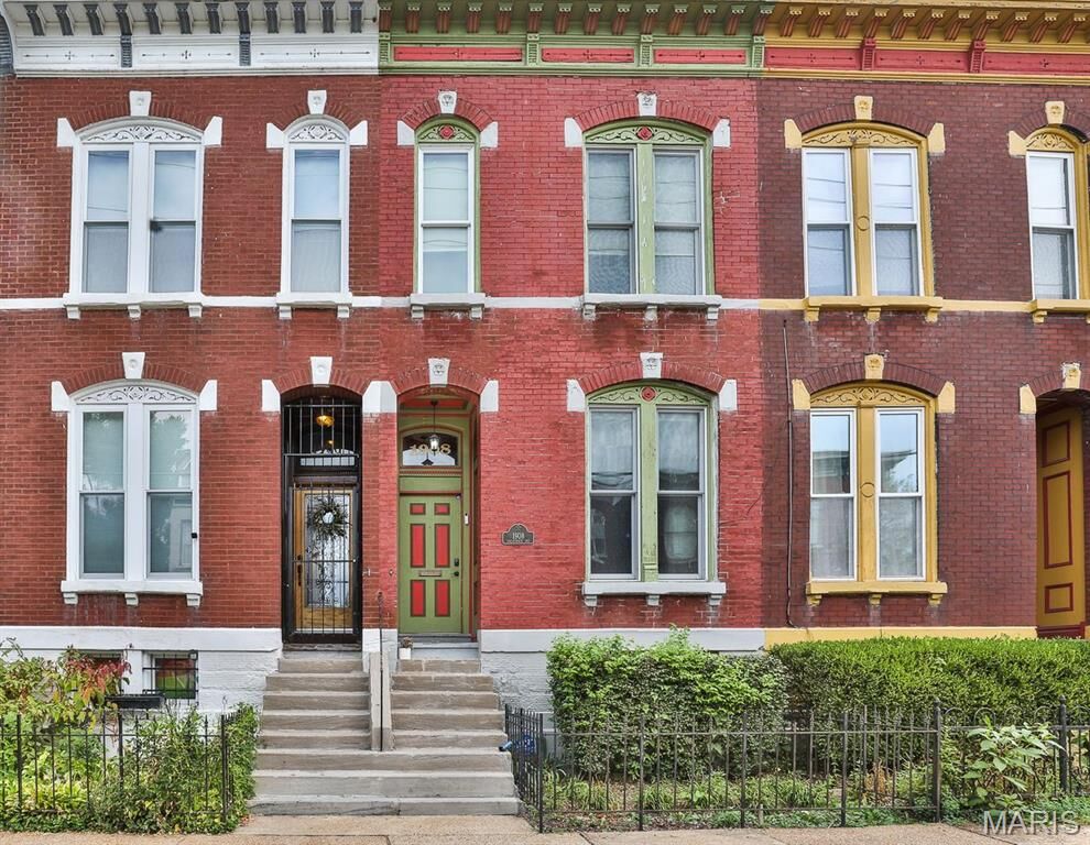 Property Photo: 1908 California Avenue MO 63104