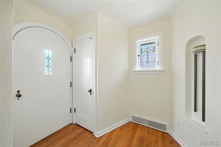 Property Photo: 6968 Hillsland Avenue MO 63109