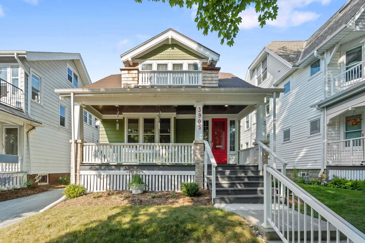 3905 N Farwell Ave  Shorewood WI 53211 photo