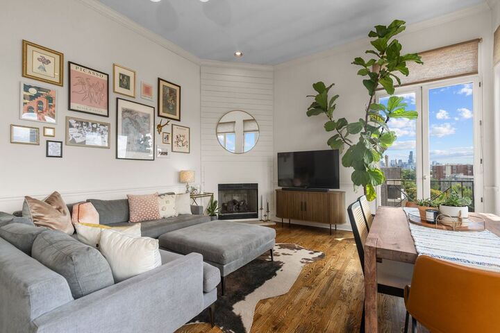 Property Photo: 1865 N Winnebago Avenue 4S IL 60647