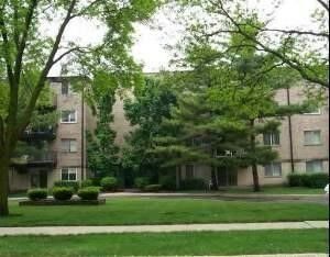 Property Photo: 2315 E Olive Street 2G IL 60004