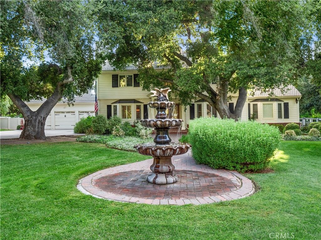 Property Photo:  26675 Macmillan Ranch Road  CA 91387 