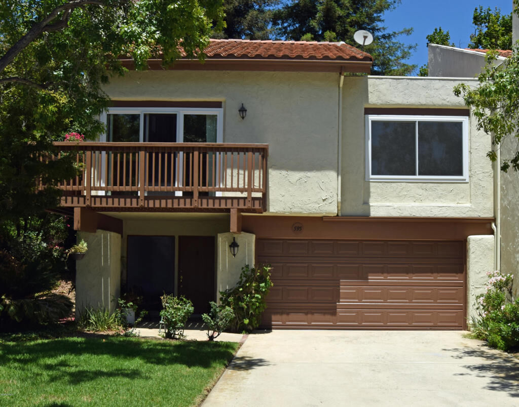 Property Photo: 595 Racquet Club Lane CA 91360