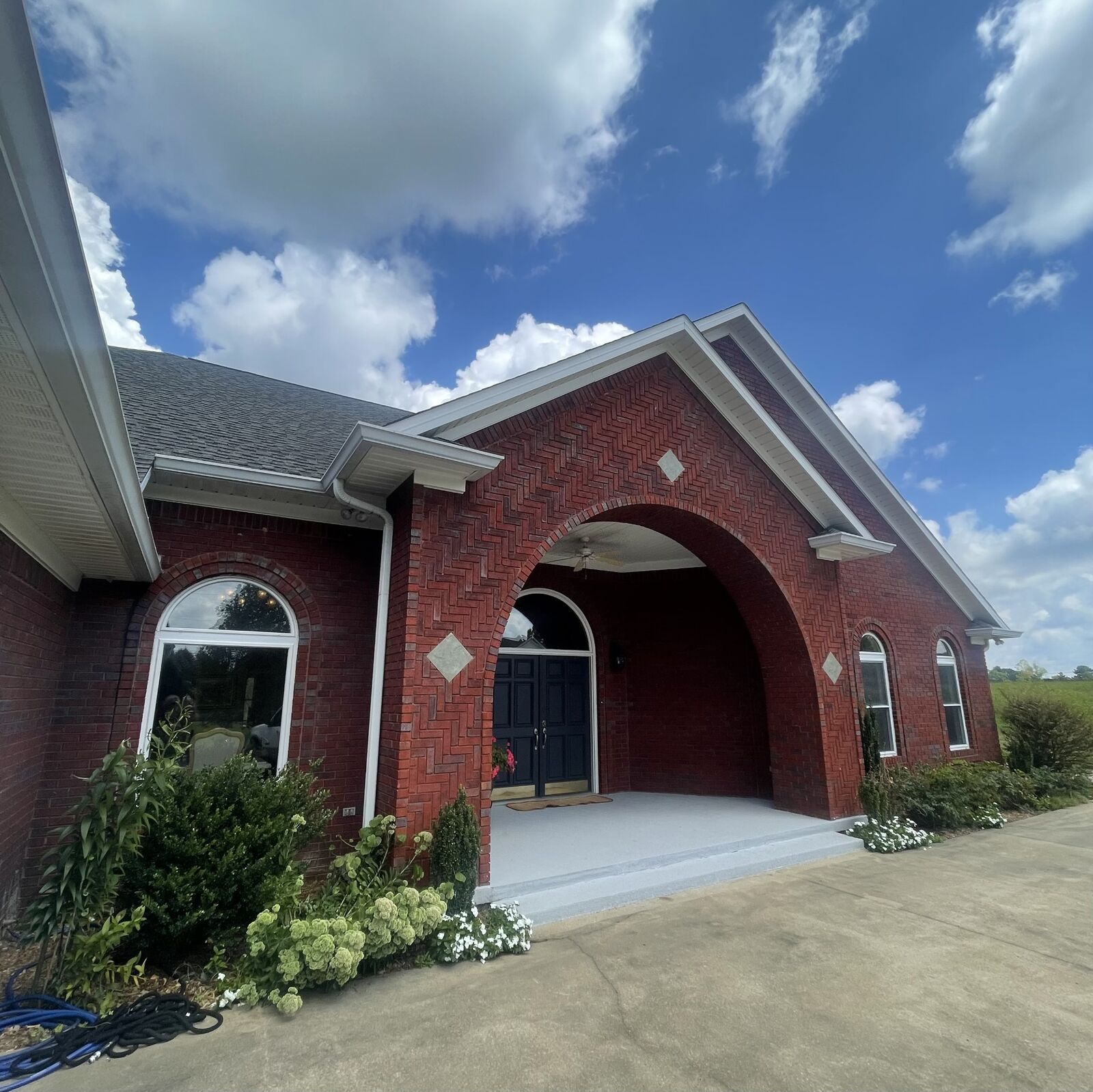 Property Photo: 140 Tyler Ct W TN 38468
